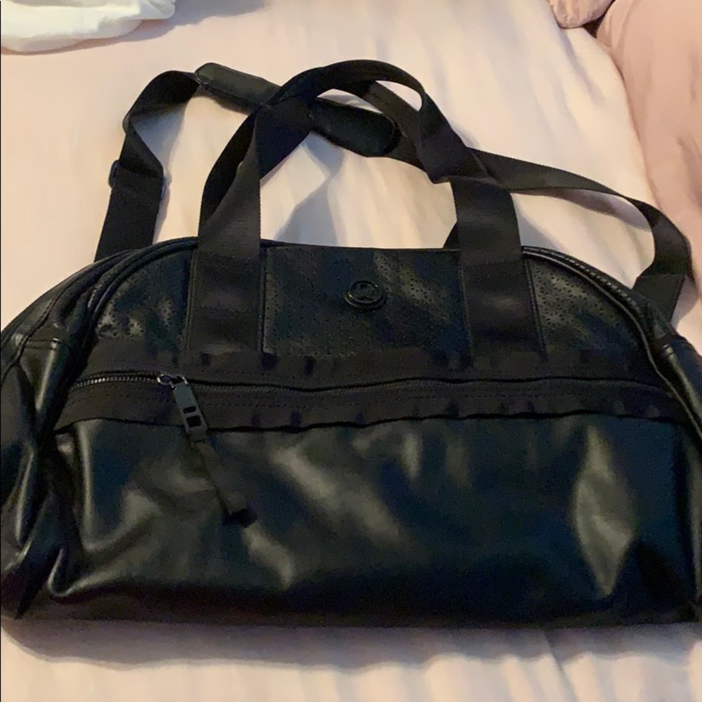Lululemon leather gym bag/Weekender Precious!!